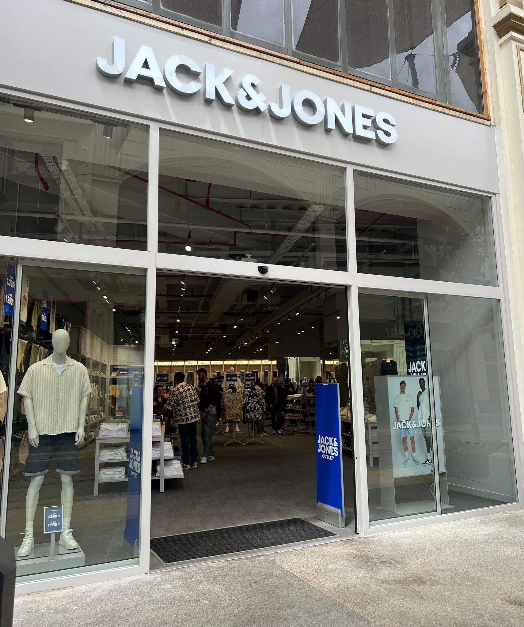 Jack Jones